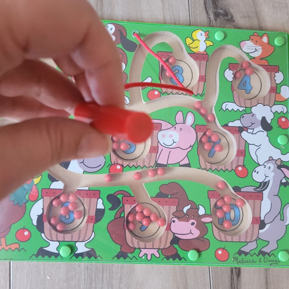 Melissa and Doug Magnetic Maze Toy